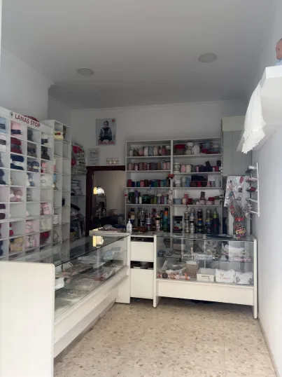 Interior de la tienda Mandi